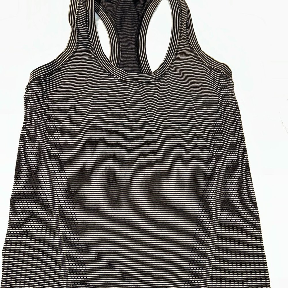 Athleta Size Small Tank
